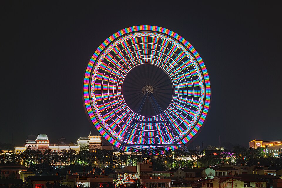 Sky Dream at Lihpao Land at night